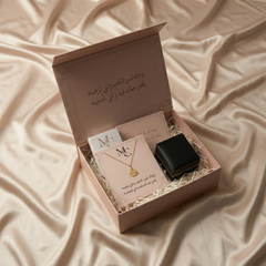 قلادة القارب الشراعي