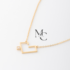 قلادة الحب الذهبية