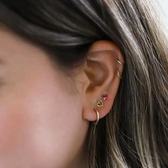 أقراط على شكل قلب