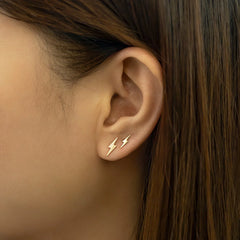 أقراط على شكل صاعقة