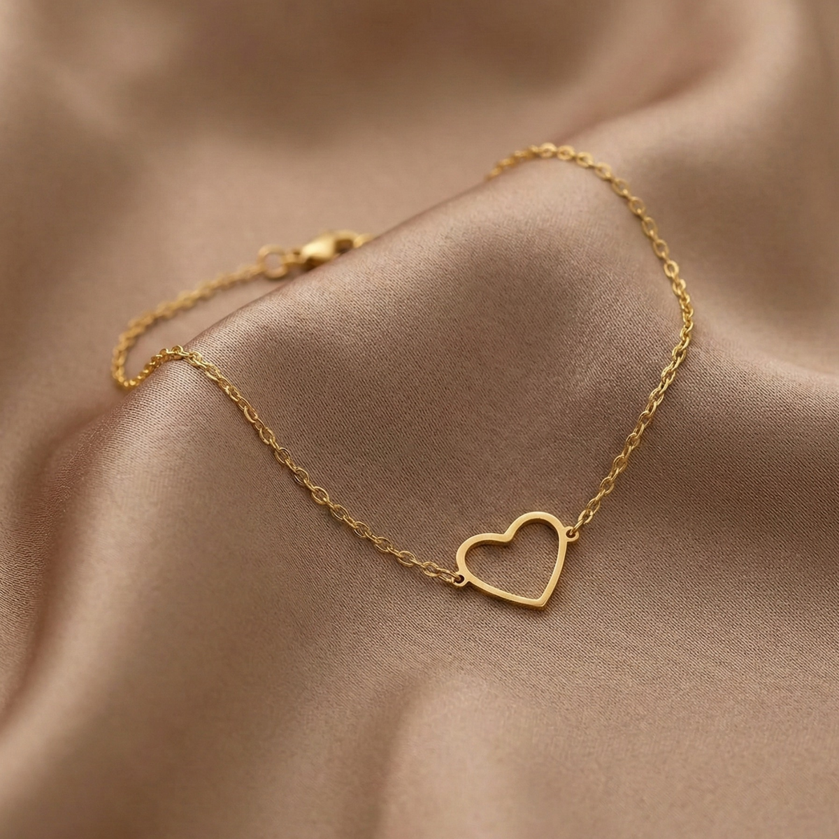 Heart-Shaped Gold Bracelet