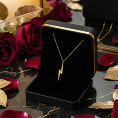 قلادة صاعقة